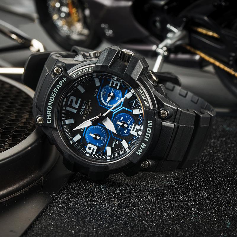 Casio DRESS Fashion Trend Contrast Color Street Retro Classic Three Eyes Six Pin Waterproof Sports Quartz Movement Resin Strap MCW-100H-1A2VDF
