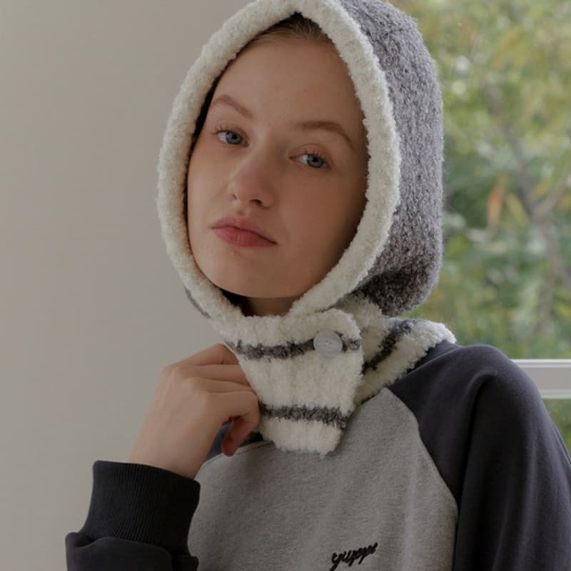 YUPPE FÄRGSTICKADE BARACLAVA (4 färger)