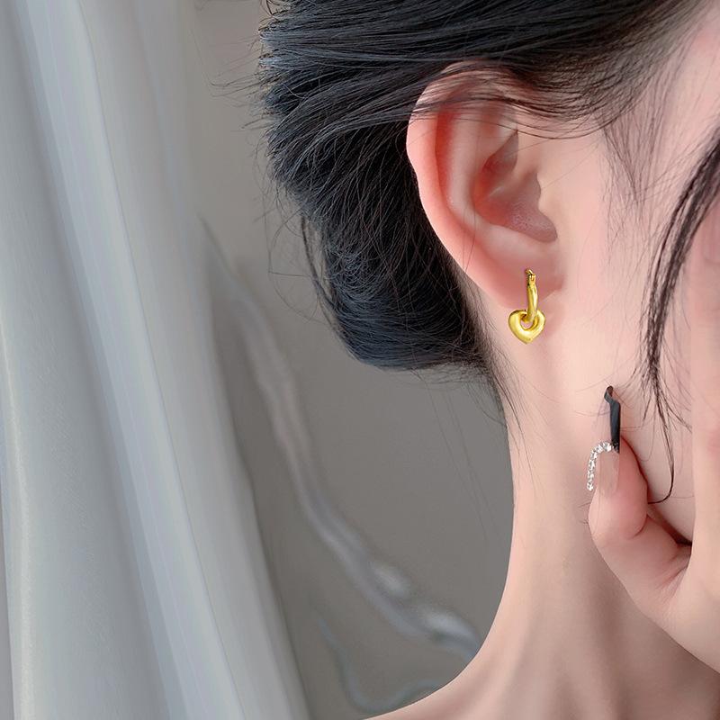 Frosted Matte Love Ear Buckle Personalized Millennium Spice Girl A Two-Wear Earring Simple Atmosphere Hollow Heart Earrings