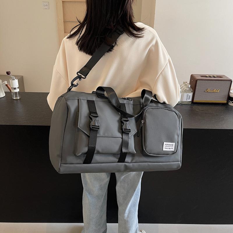 New Travel Bag Large Capacity Multi-function Shoulder Sports Fitness Bag Simple Handbag Independent Shoe Compartment Messenger Bag