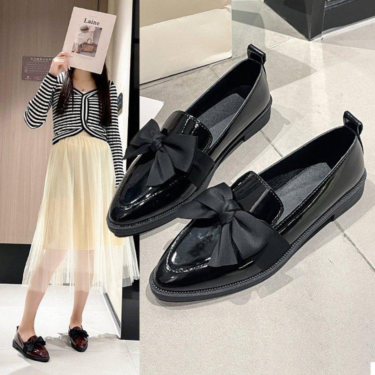 Large Size Mary Jane Shoes Spring and Autumn New Shallow Mouth Pointed Head with Skirt French Evening Single Shoes