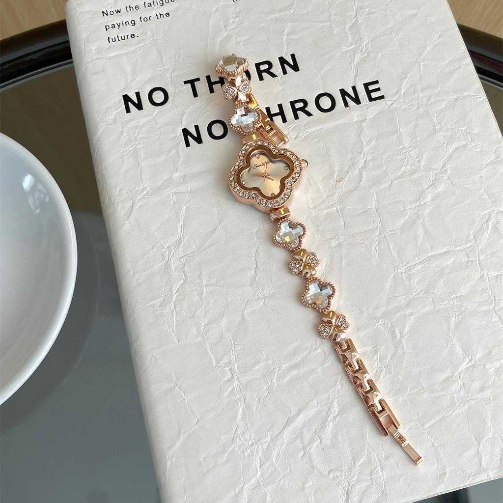 Four-leaf Clover Watch Women's Bracelet Green Diamond-encrusted Genuine Temperament Light Luxury High-end Sense Niche Quartz Watch