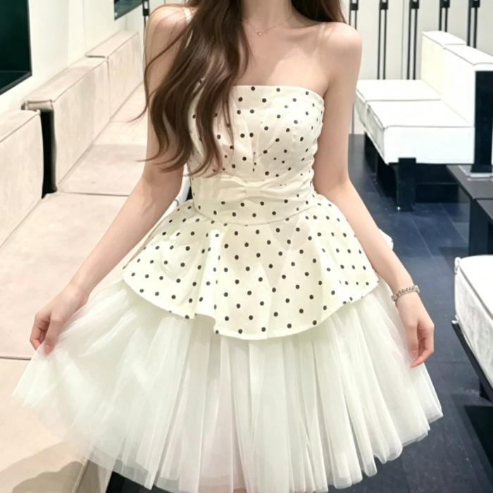 French Gentle Wind Huge Good-looking Polka Dot Splicing Mesh Fluffy Suspender Skirt Small Dress 2026 Summer