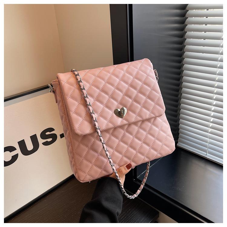 

Студенческий рюкзак для женщин корейской версии ins fashion ароматная сумка с бриллиантовой цепочкой 2024 осень косой пролет женский розовый