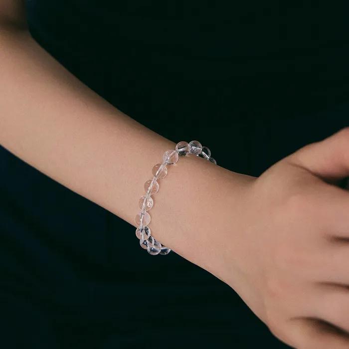Classic white quartz bracelet