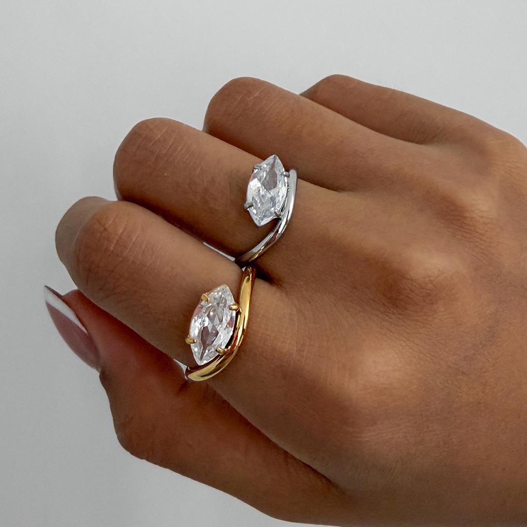 Salircon Shiny Luxury Glass Rhinestone 18K Gold Plated Stainless Steel Ring Wed Bridal Banquet Accessory Waterproof Jewelry New