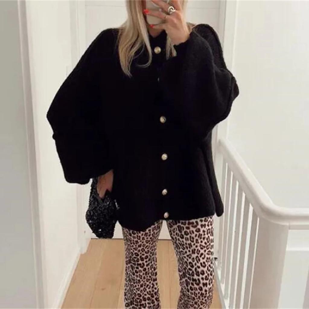 Maglione largo alla moda francese da donna Girocollo Cardigan con bottoni in metallo Monopetto Autunno Inverno Cappotto casual Outfit femminile Top