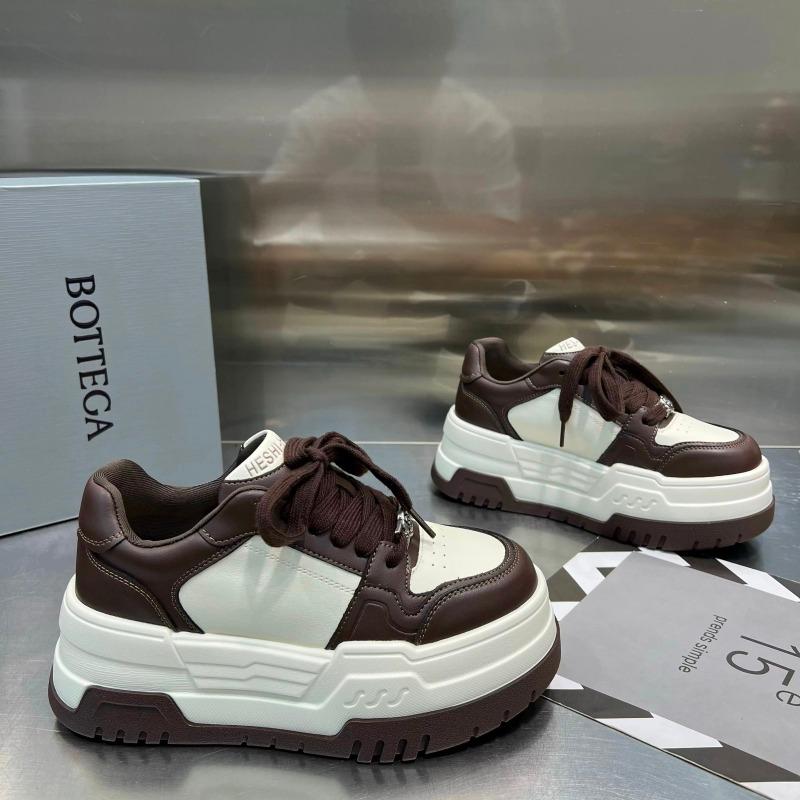 2024 Herbst Neue Damen Sportschuhe Dicksohlige Mode Schnürschuhe Lässig Rutschfest Vulkanisierte Schuhe Sneaker Damen