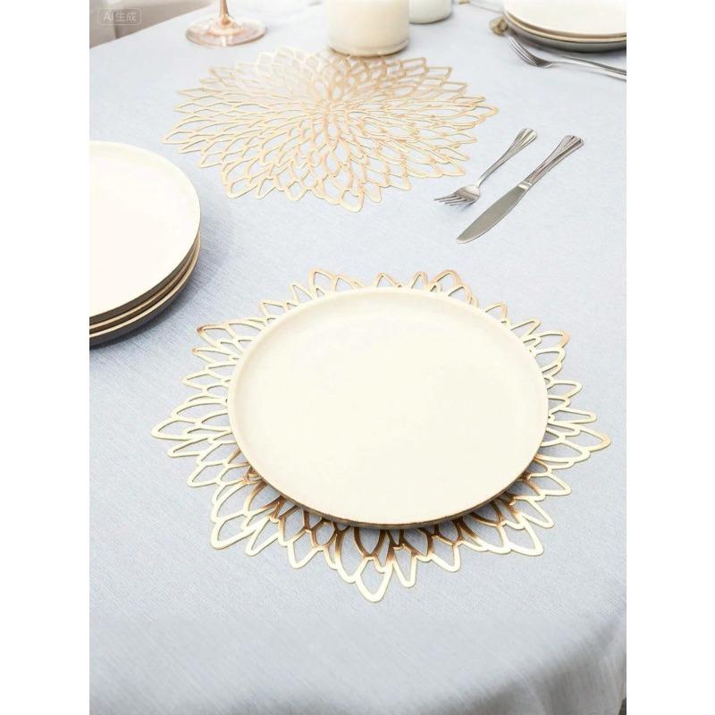 Gold Flower Pattern Round Placemats