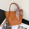2025 New High-End Bucket Bag, Genuine Leather, Large Capacity, Women's Bag, Top Layer Cowhide, Commuting Basket Bag
