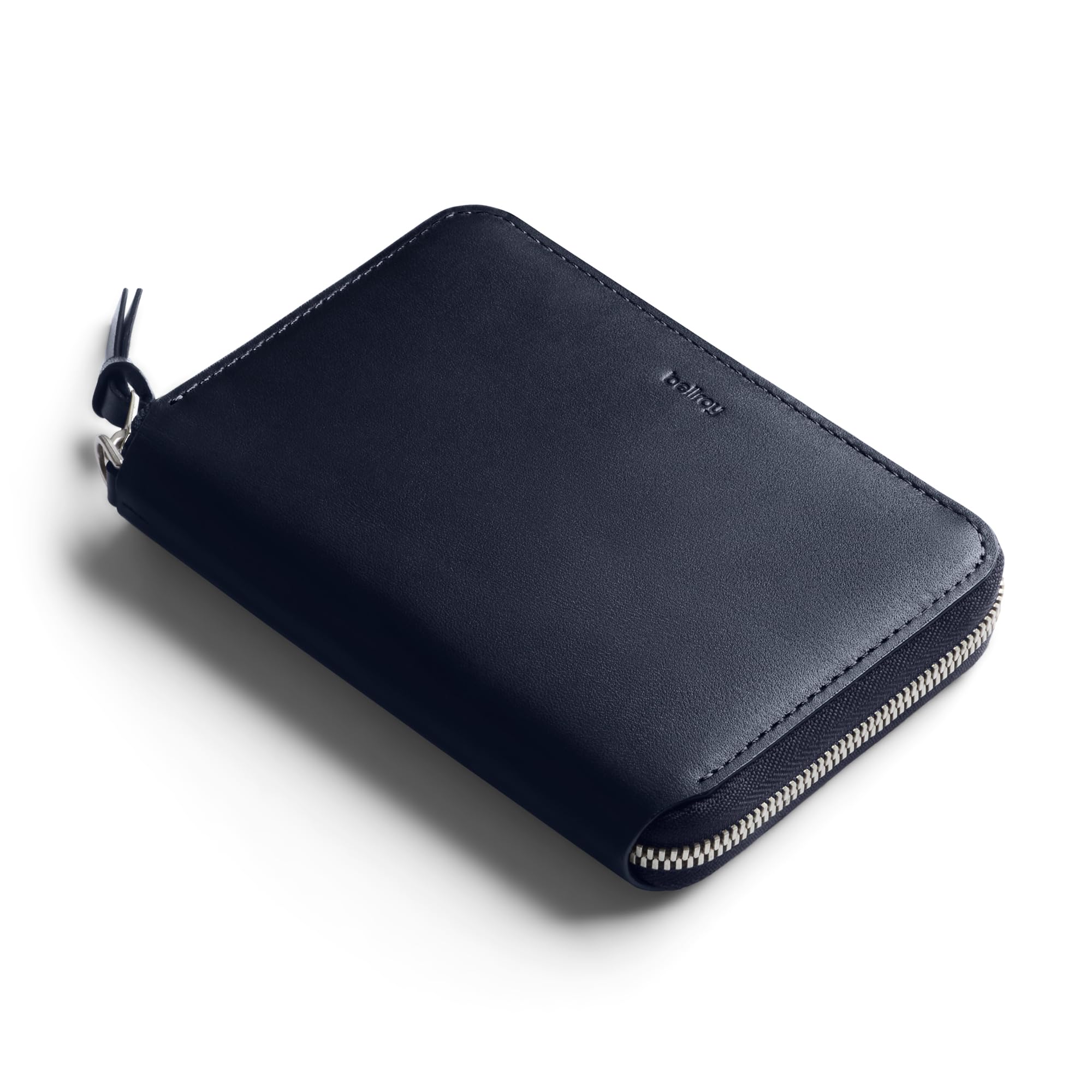 

Гаманець-портмоне Bellroy Folio, компактний двоскладний шкіряний гаманець і клатч, куди поміщаються картки, банкноти, монети та предмети першої необхідності на кожен день - Темно-синій