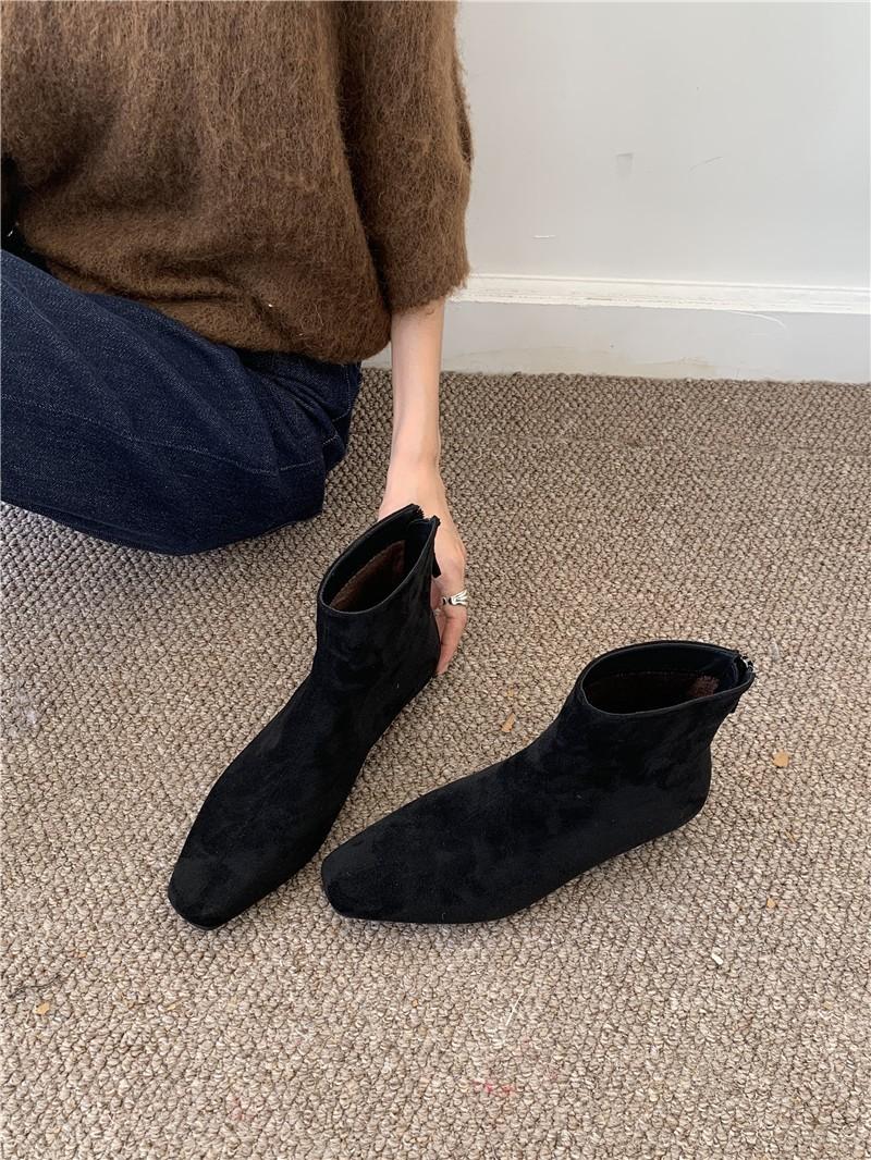 

Coarse heel suede square head short boots women s 2025 autumn and winter new warm velvet women s boots Korean version thin boots fashion boots 39