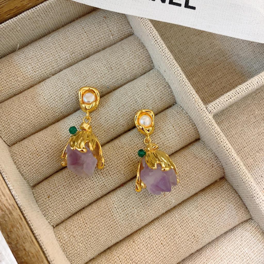 Medieval Style Niche Retro Amethyst Stone Earrings Light Luxury Temperament High-end Earrings Niche Design Ear Holes