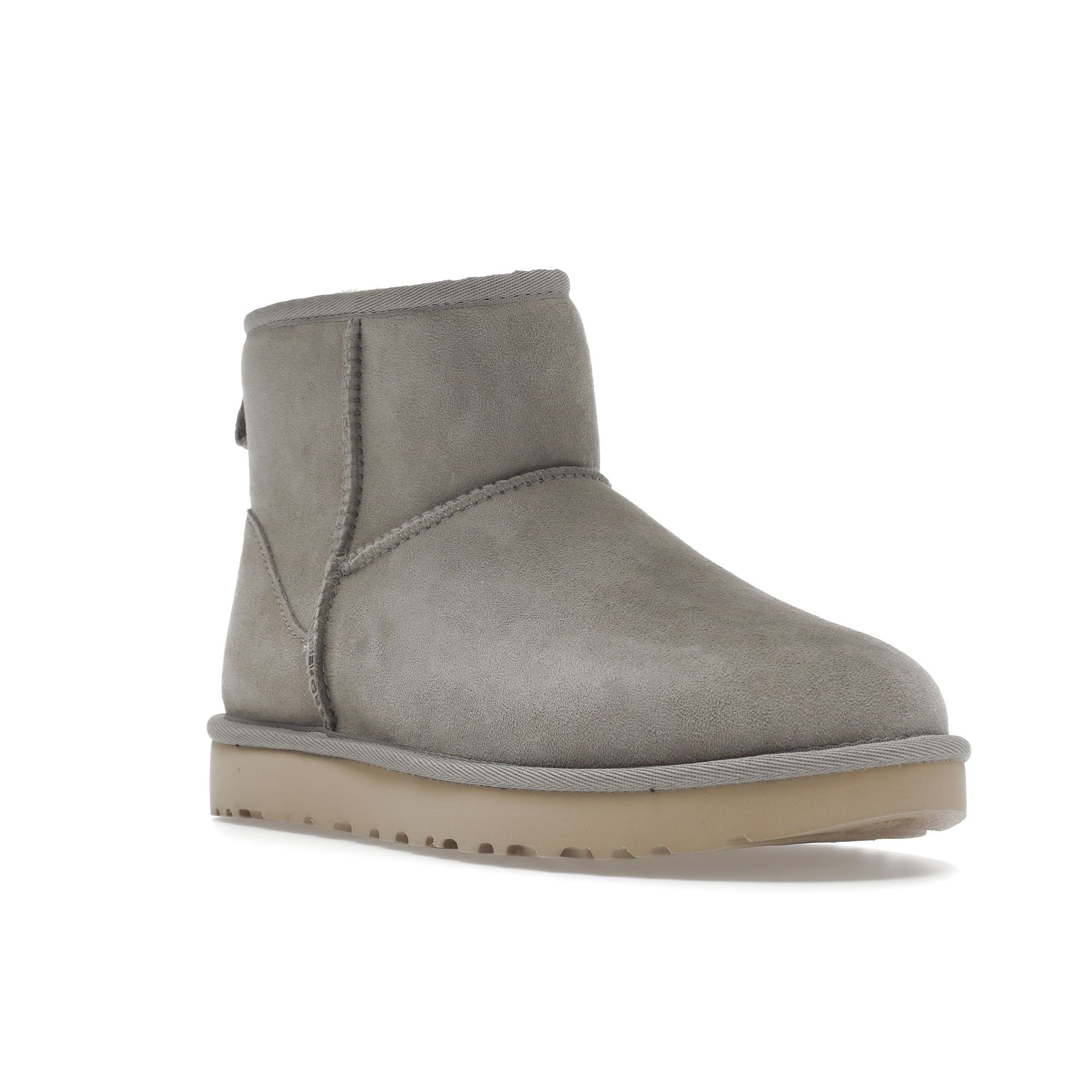 UGG Классический Mini II Boot Goat (Женский) Женские кроссовки 1016222-GOA 36 — фото 2