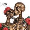 Kissing Skeleton Decor Halloween Gothic Couple Figurine, Vintage Resin Statue, Figurine Rose Sculpture for Holiday Party