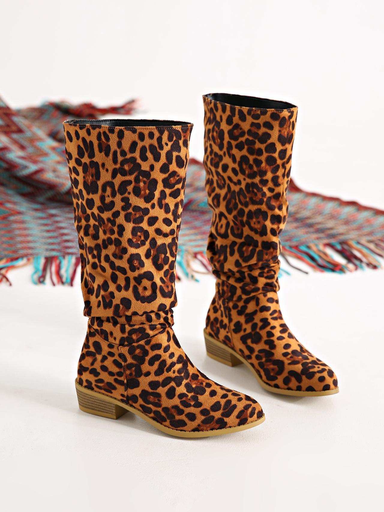 

Высокие сапоги большого размера с леопардовым принтом для женщин на весну и осень 2025 года, новые сапоги на толстом каблуке с острым носком 43 цветной печати леопарда