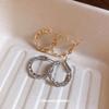 Silver Needle Twist Metal Earrings: Cold Style, Versatile, Fashionable, High-End Light Luxury.