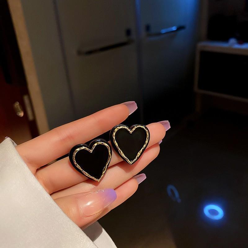 Chessboard love stud earrings women s niche design temperament earrings French retro high-end camellia earrings