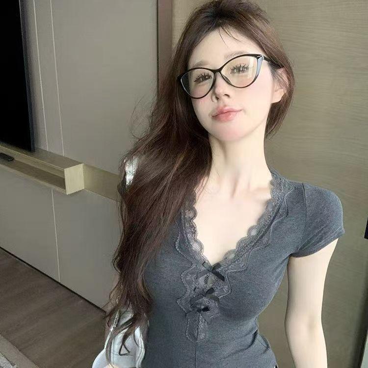 

Women s Grey Lace Patchwork Bowknot T-Shirt - Slimming Summer Top XL
