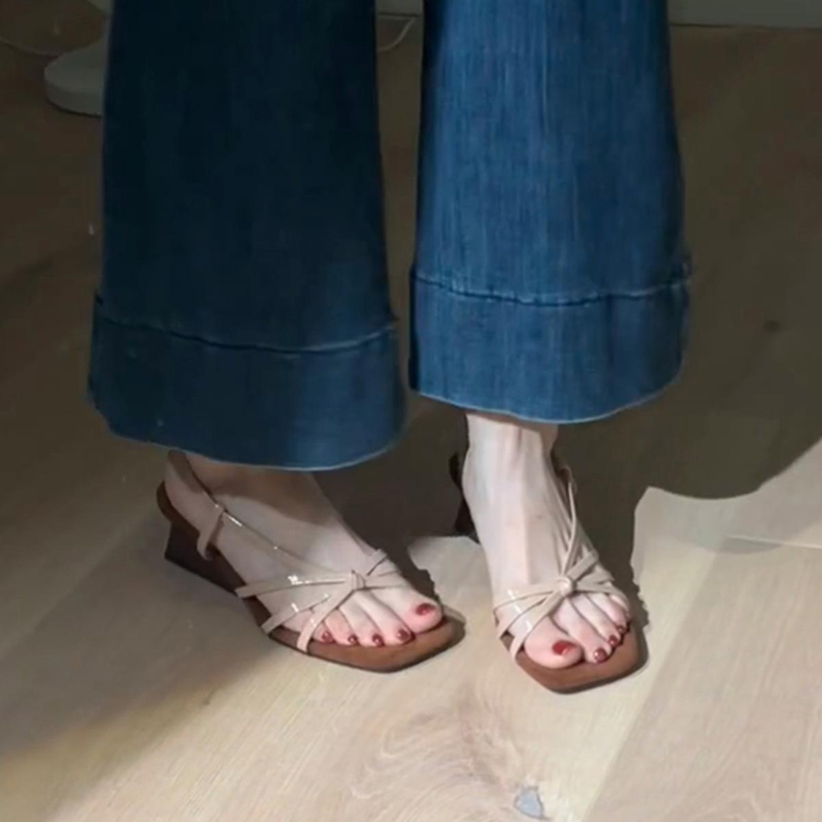 

Retro thin strap open-toed sandals women s summer gentle temperament versatile bow slope heels 35 абрикосовий