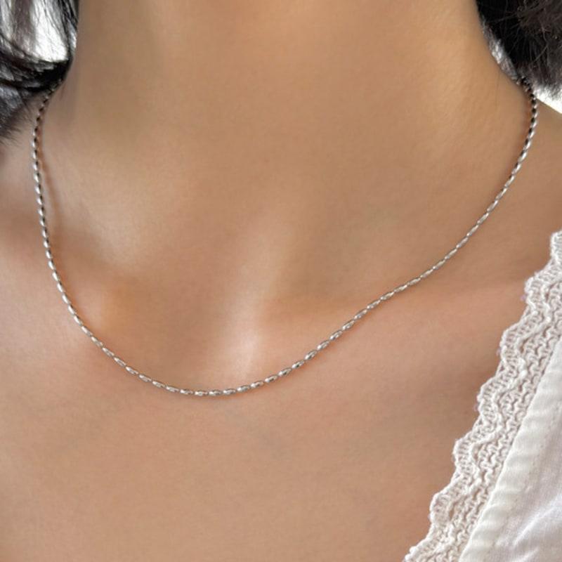 

FANTASTIC PLANET mini grain of rice necklace mini grain of rice necklace