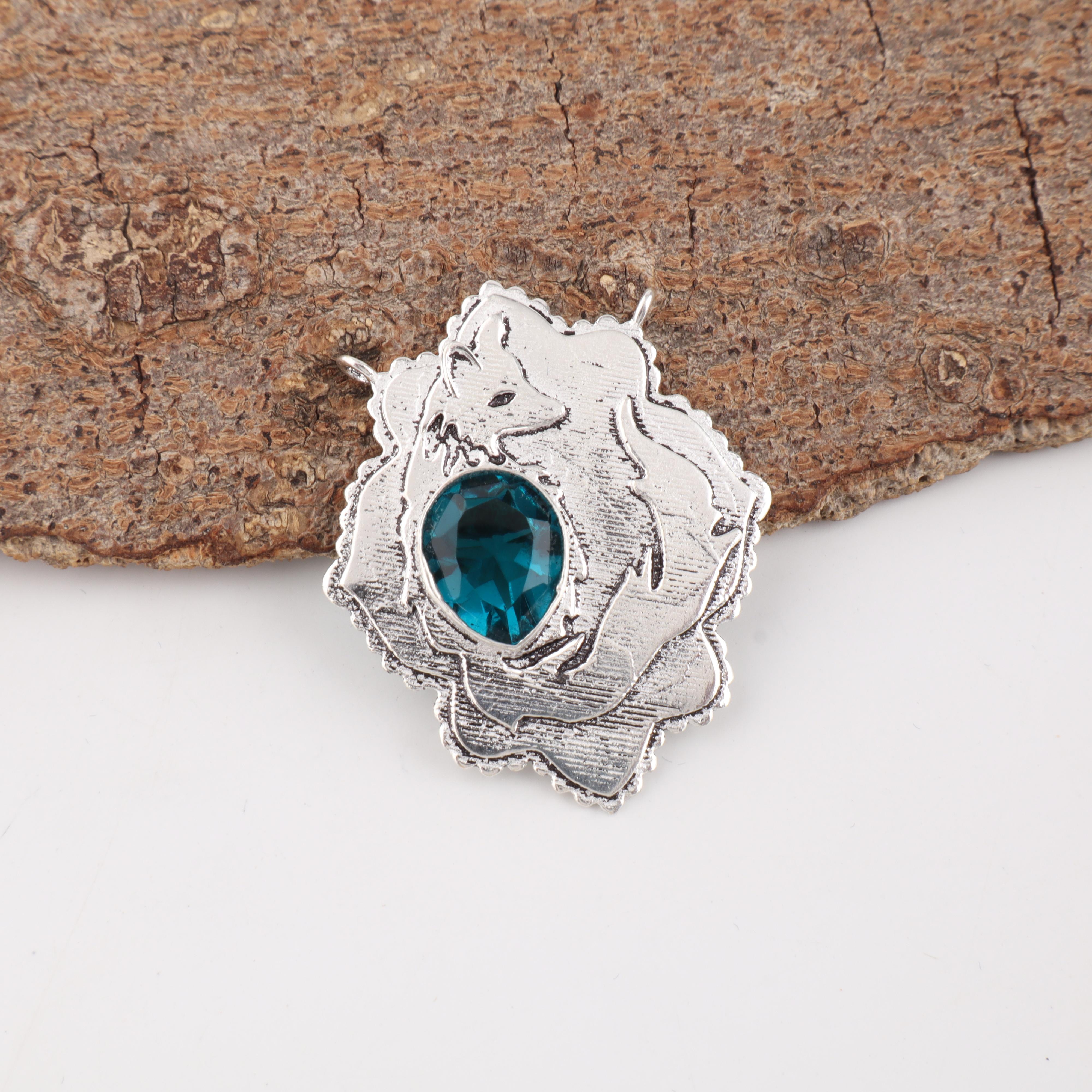 

Апатит Драгоценный камень 925 Проба Стерлинговое серебро Ручная работа Антикварные украшения Подарок для мамы Подвеска 1.29 Inches синий