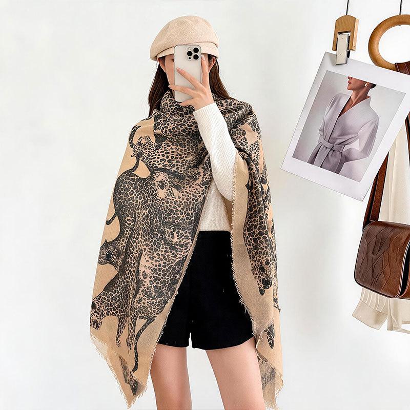 American Retro Leopard Shawl Women's Summer Old Money Style Light Luxury Fashion Temperament Scarf High-end Leopard Print Silk Scarf