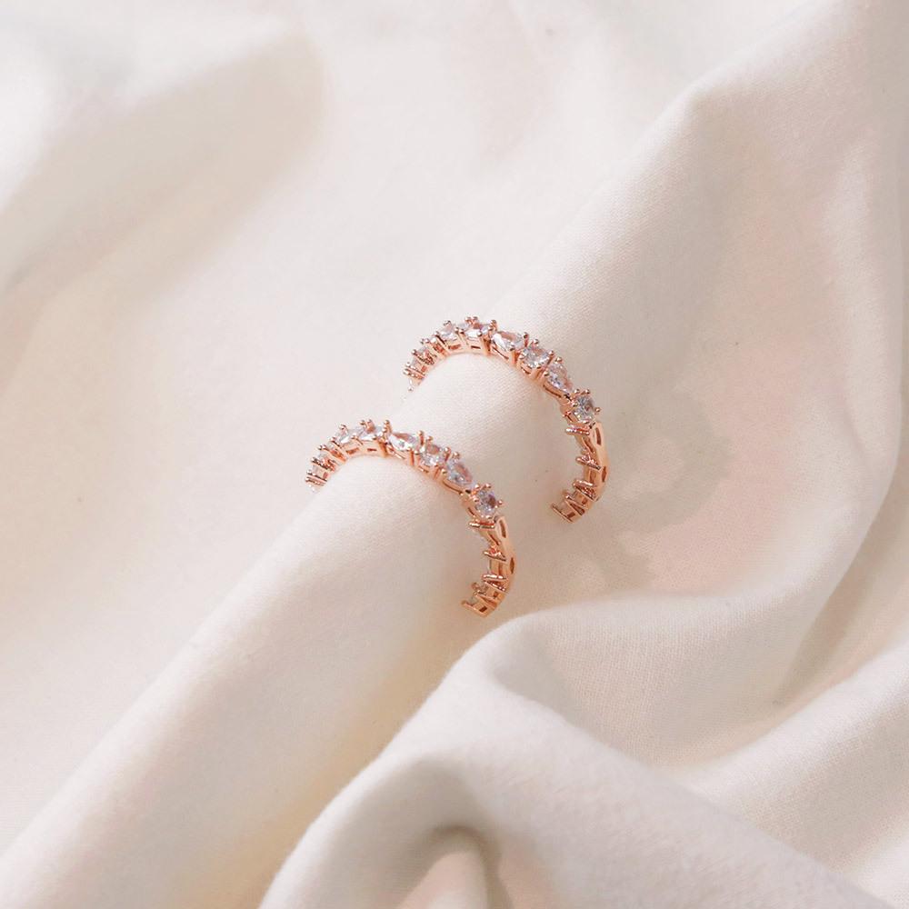 Dieuamour 14K Gold Pin Amante Crystal Ban-Ring Earrings