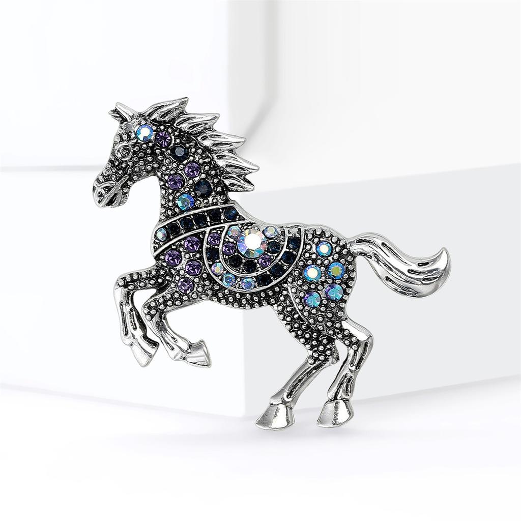 Horse Brooch Animal Lapel Pin Hip Hop Rock Style Fashion Jewelry New Vintage Clothing Decoration Accessories Gift for Women Men