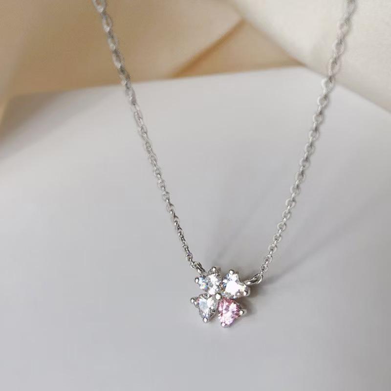 Sparkling Zircon Heart & Clover Pendant Necklace - Women s Light Luxury Clavicle Chain Jewelry