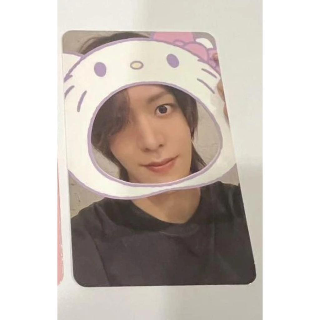 NCT X SANRIO CHARACTERS OFFICIAL PHOTO CARD B Ver. SELFIE / CHARACTER