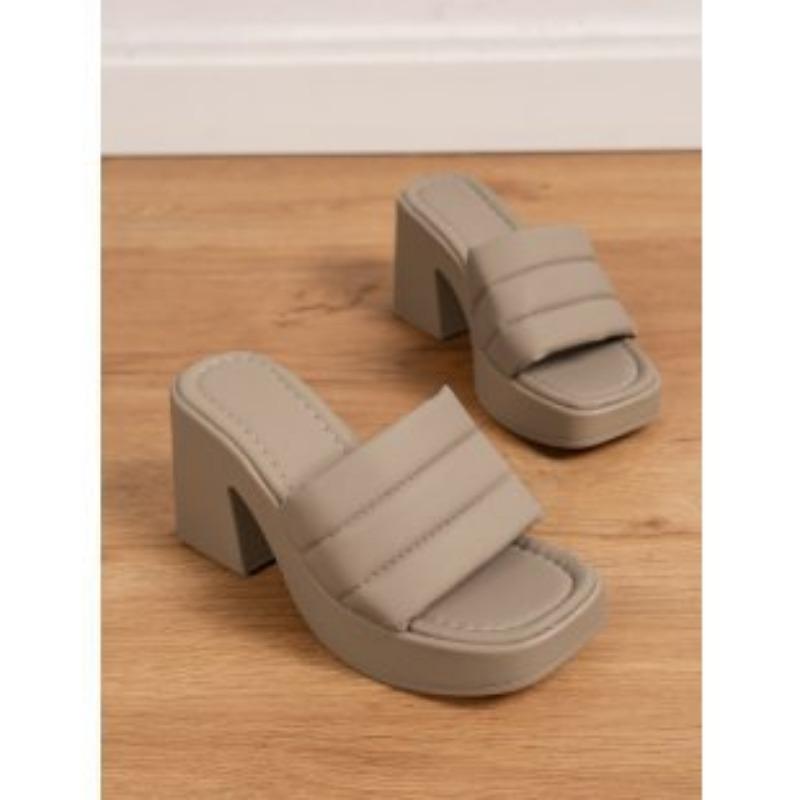 Waterproof platform thick-soled cool slippers, women's trendy outer wear one-word slippers, new thick-heeled high-heeled women's shoes