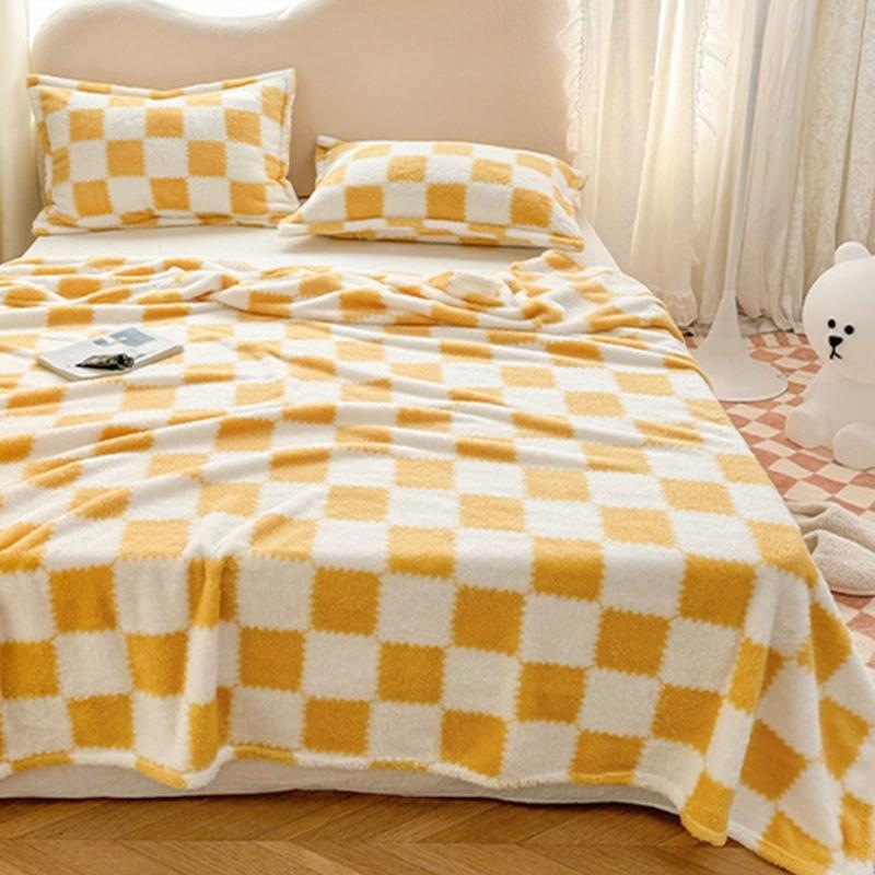 Thick Corals Fleece Grid Blanket Warm Throw for Home Travel Sturdy Machine Washable Polyester