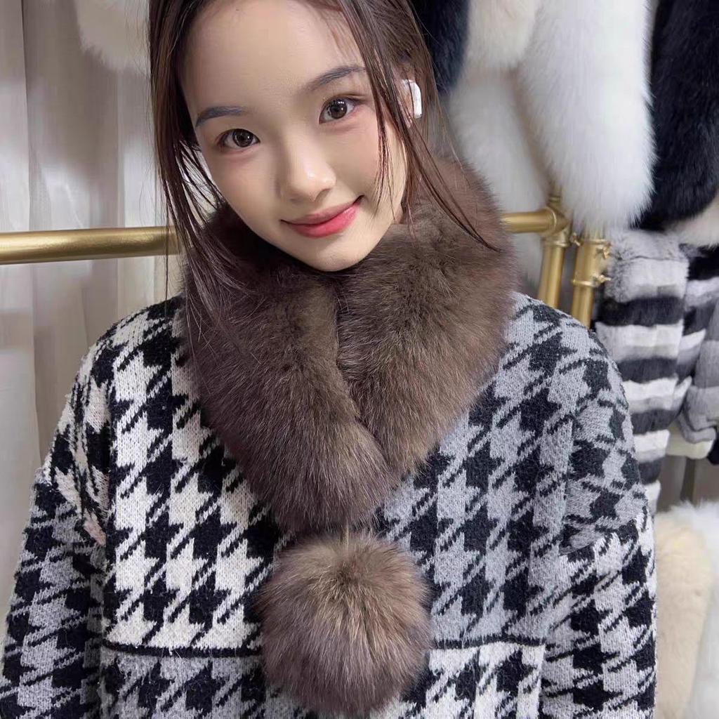 Damen Schal im Koreanischen Stil aus Echter Fuchsfell mit Großem Bommel und Magnetischem Verschluss - Beidseitig, Vielseitiger Nackenschutz für Herbst und Winter