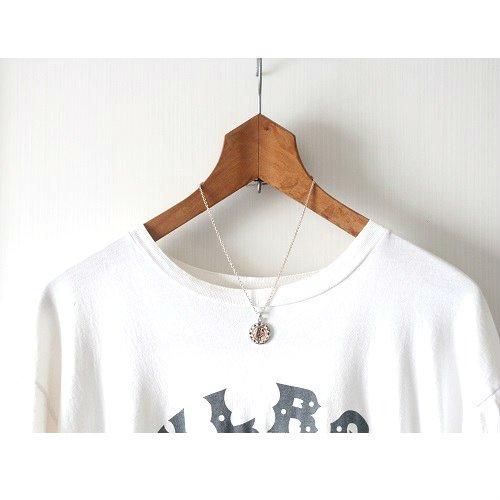 Good Vibrations Alice Rabbit Playing Card Coin Pendant