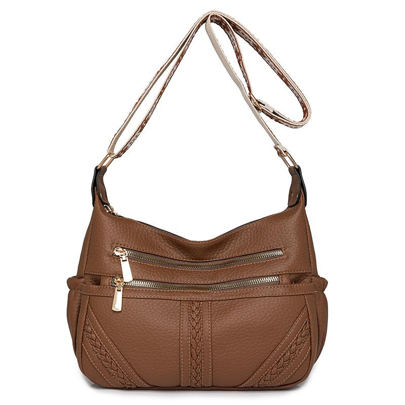 

Large capacity shoulder messenger women s bag light luxury soft leather mother bag 2025 new fashionable and atmospheric middle-aged women s bag