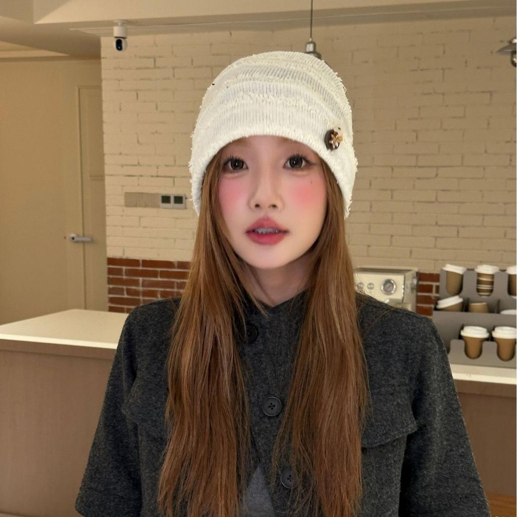 Cute little starfish cold hat female face small autumn and winter versatile headgear lazy wind thin pile hat tide