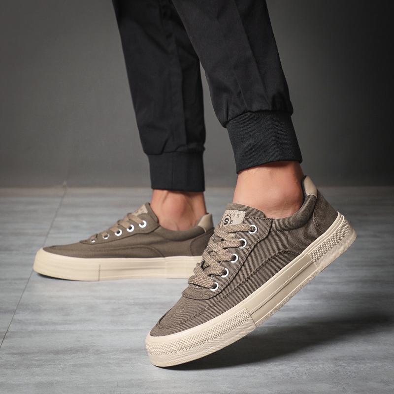 Fashion Hot Retro Black Vulcanize Shoes Men Breathable Leisure Shoes For Men Lightweight Flat Casual Canvas Sneaker Men zapatos SS25827