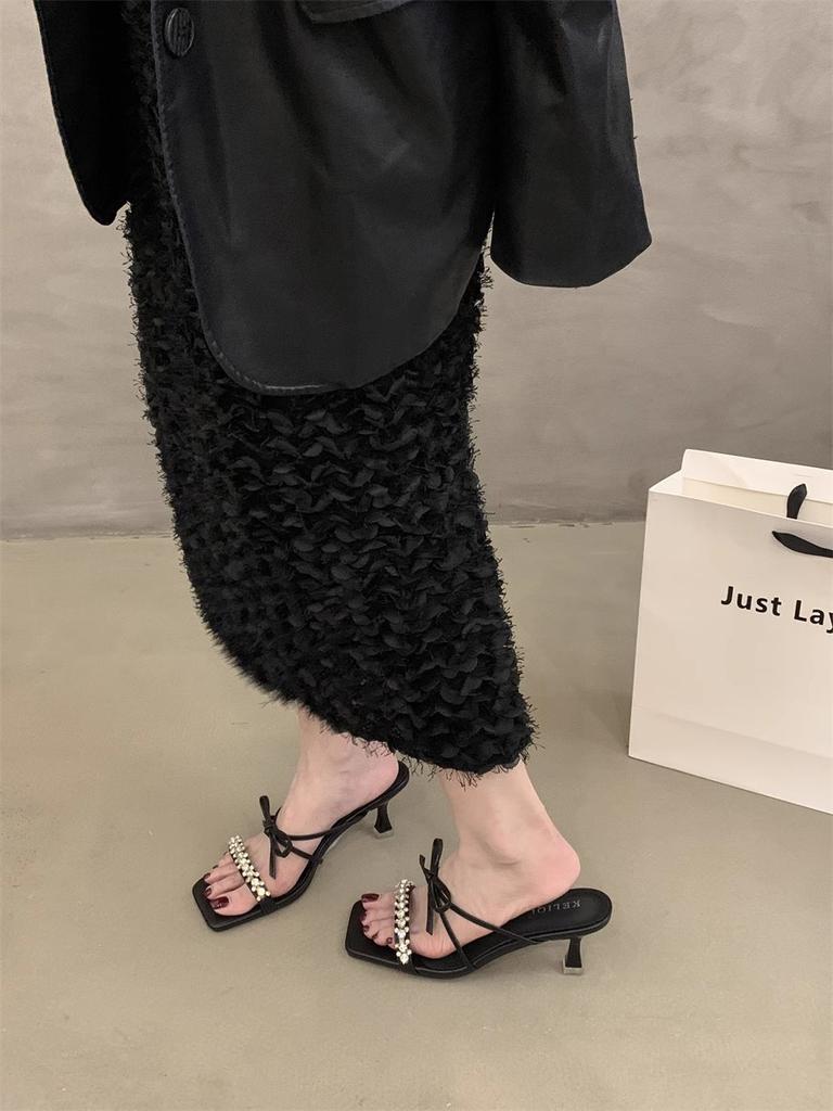 Square head bow rhinestone high heels female 2025 summer new fairy style beautiful with skirt temperament cool slippers