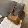 French Style Armpit Bag for Women  New High-end Versatile Designer Shoulder Bags Retro Waxed Oil Leather Bag