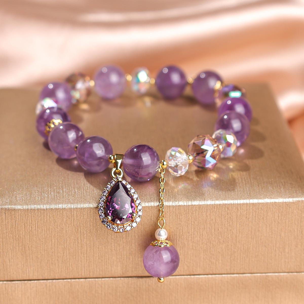 

Браслет с аметистом в виде четырехлистника: Изысканные женские украшения, натуральные и высокого качества.