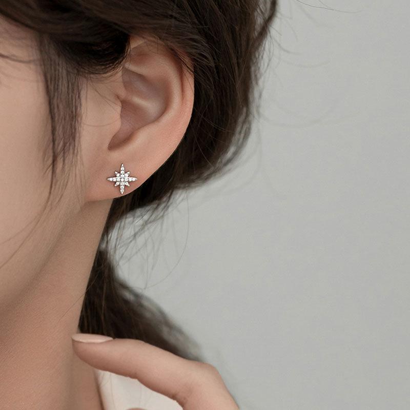 Asymmetrical Eight-point Star Earrings Niche Design High-end and Exquisite Versatile Earrings for Women