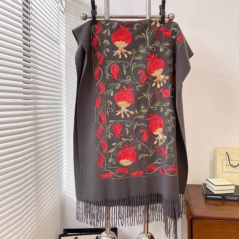 Autumn And Winter Contrasting Colors Pomegranate Leaves Embroidered Double-Sided Warm Scarf Women'S Ethnic Style Travel Shawl