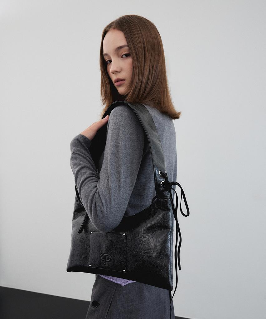 Christine Project Eyelet Flat Shoulder Bag(Black Pepper)