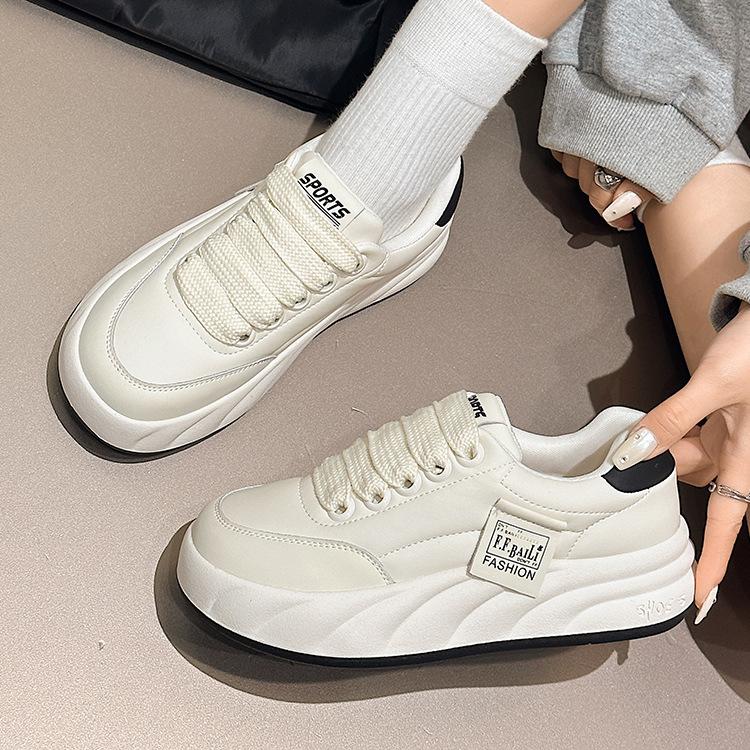 

Leather bread little white shoes women s new versatile soft leather soft sole platform casual shoes sports board shoes women 40