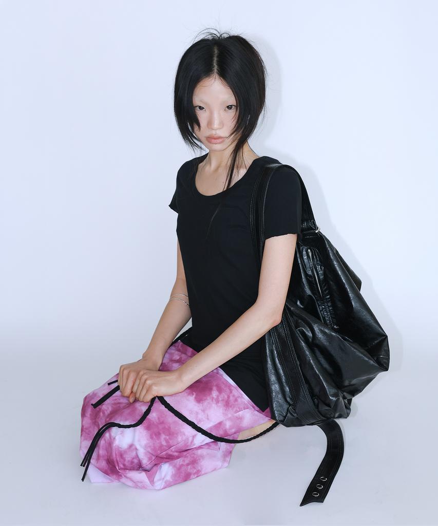 Teensy Hollow Drape Belted Hobo Bag (Black)