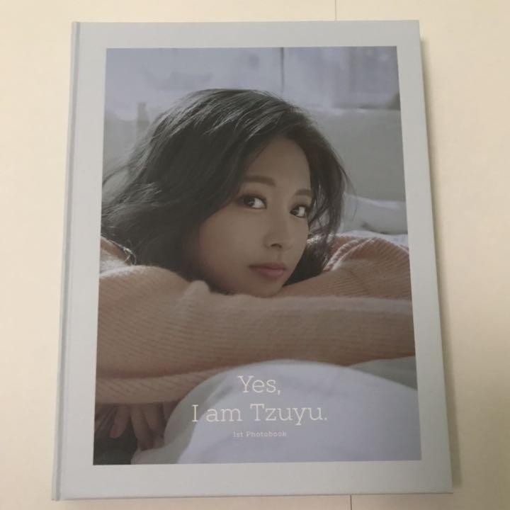 [USED] TWICE Tzuyu Photobook