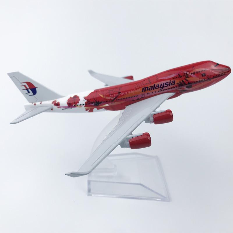

16CM Alloy Airplane Model Malaysian Red Flower Collectible With Landing Gear Children s Toy Gift