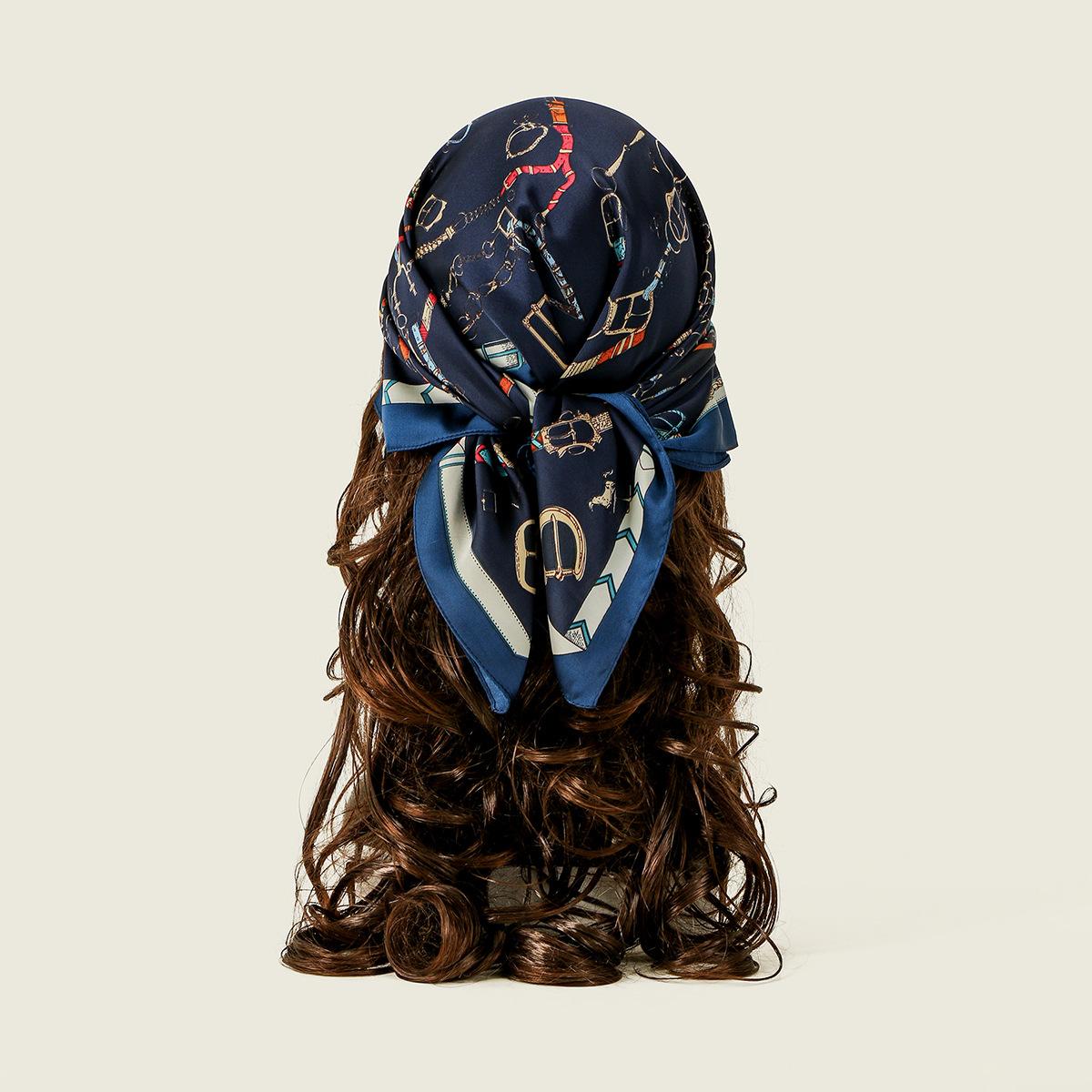 

90*90см Квадратный шарф с леопардовым принтом Женский Роскошный дизайнерский шарф Модный точечный ободок Матовый мягкий атласный платок для волос 90x90CM