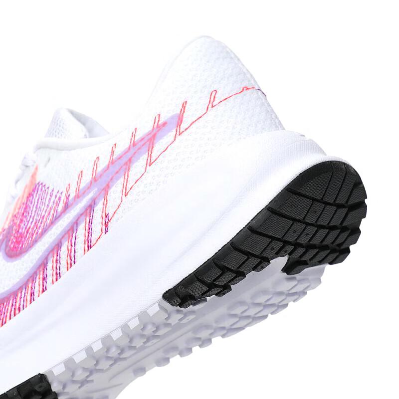 Nike Women's Run Defy Running Shoes